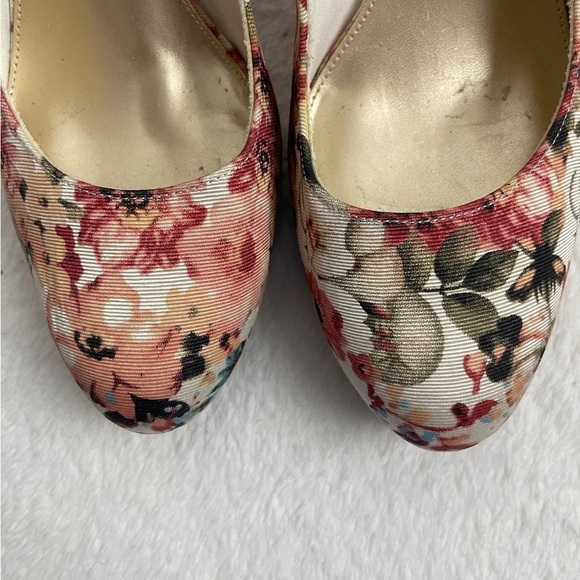 Christian Siriano Cream and Pink Floral Heels - Picture 6 of 10